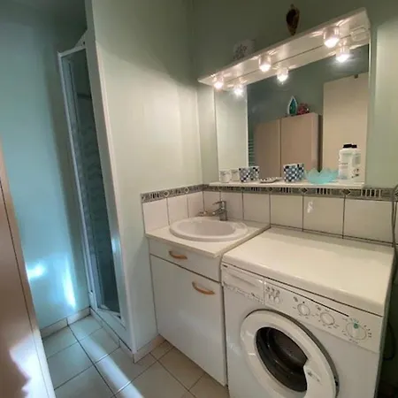 3 Pieces Proche De La Avec Parking - Fr-1-494-146 דירה רויאן