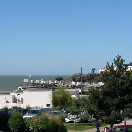 3 Pieces Proche De La Plage Avec Parking - Fr-1-494-146 Apartment